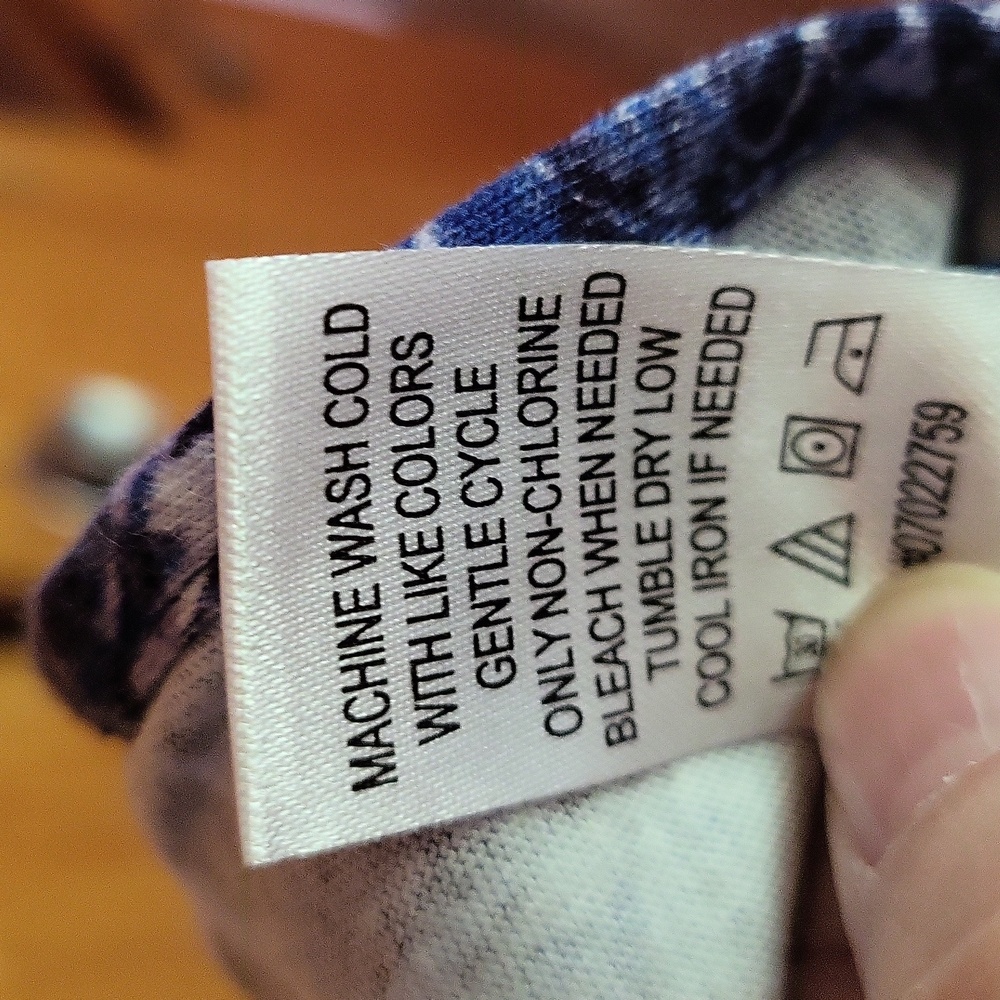 NWOT Catherines Blue Floral Tee - Picture 6 of 6